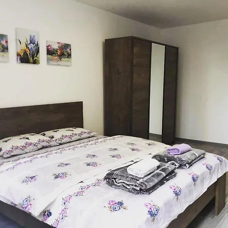 Mona Apartment